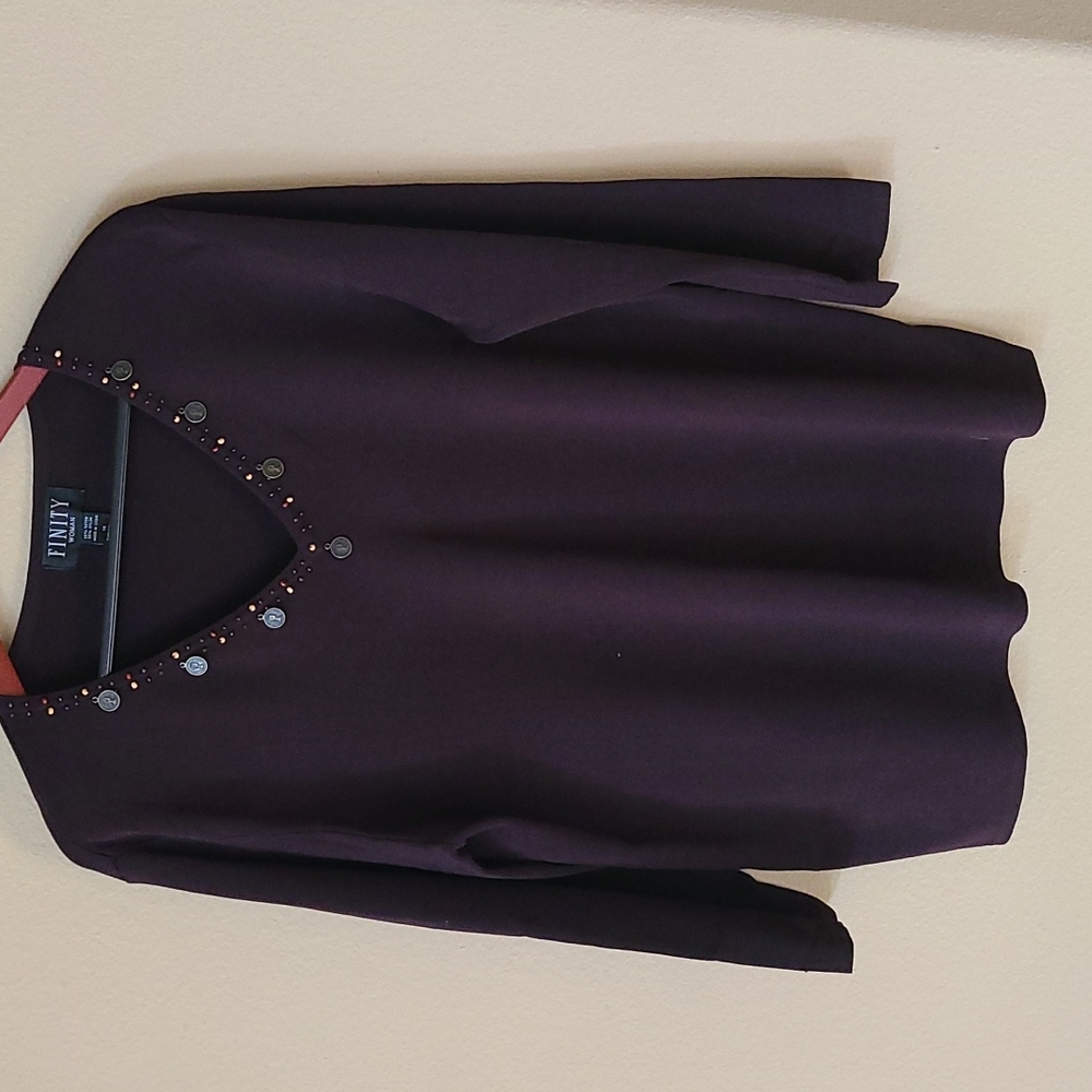 Finite V-neck sweater